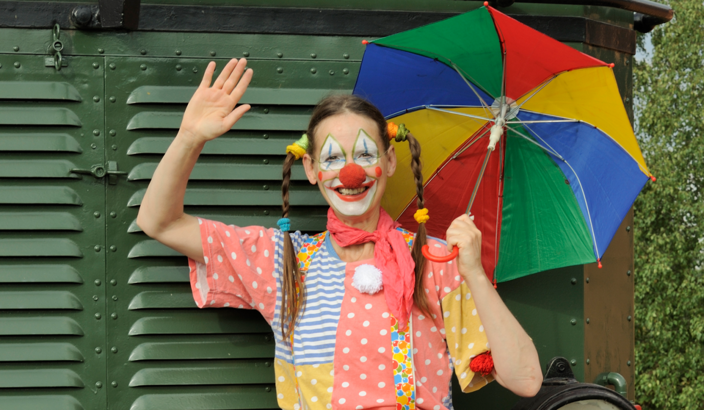 Clown Conny und die Flaschenpost - Kindermitspielstück, © KIECK-Theater Weimar, Thomas Kieck