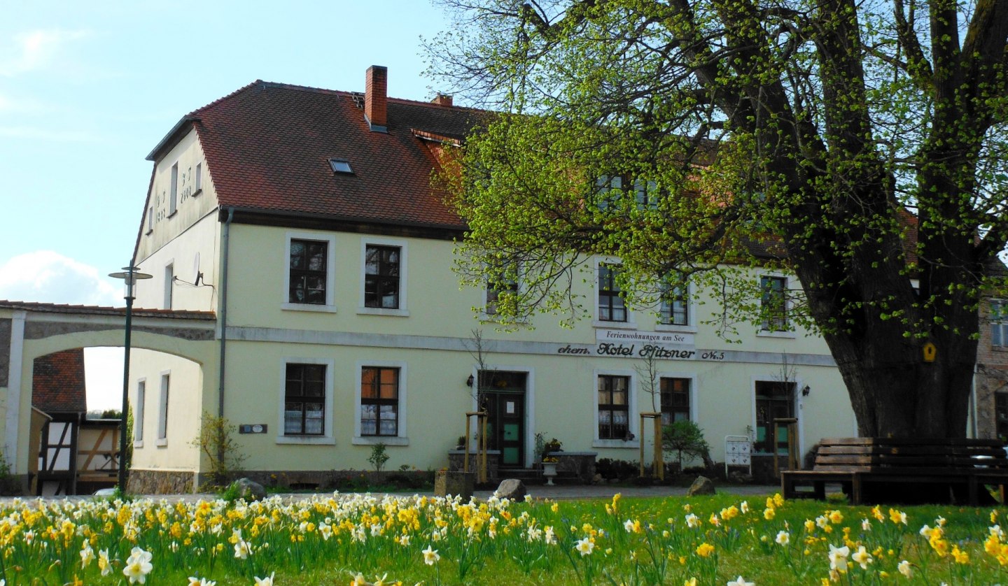 Ostansicht des ehemaligen Hotel Pfitzner, © Bernhard Pfitzner