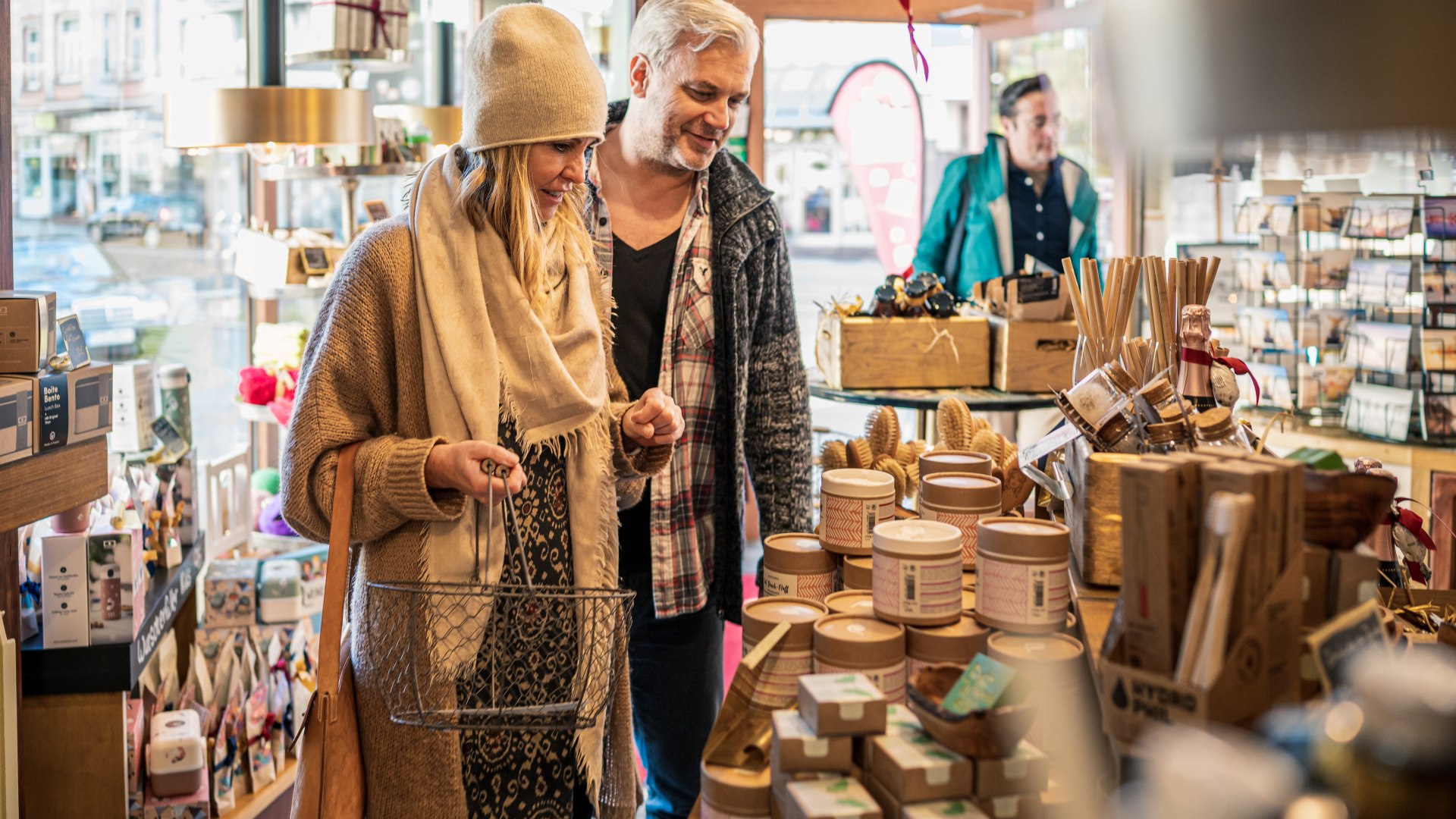 finden Einheimische und Urlauber hochwertige maritime Souvenirs und Geschenke, © TMV/Tiemann