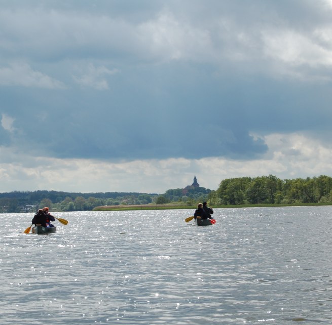 Kanus auf dem Sternberger See, © Naturpark Sternberger Seenland