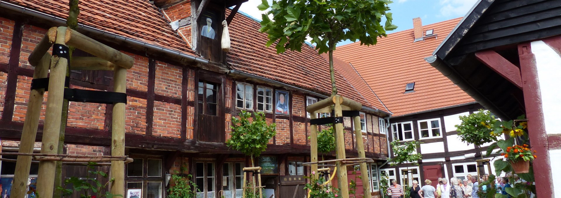 Führungen auf historischen Innenhöfe in Loitz, © Karin Heymann