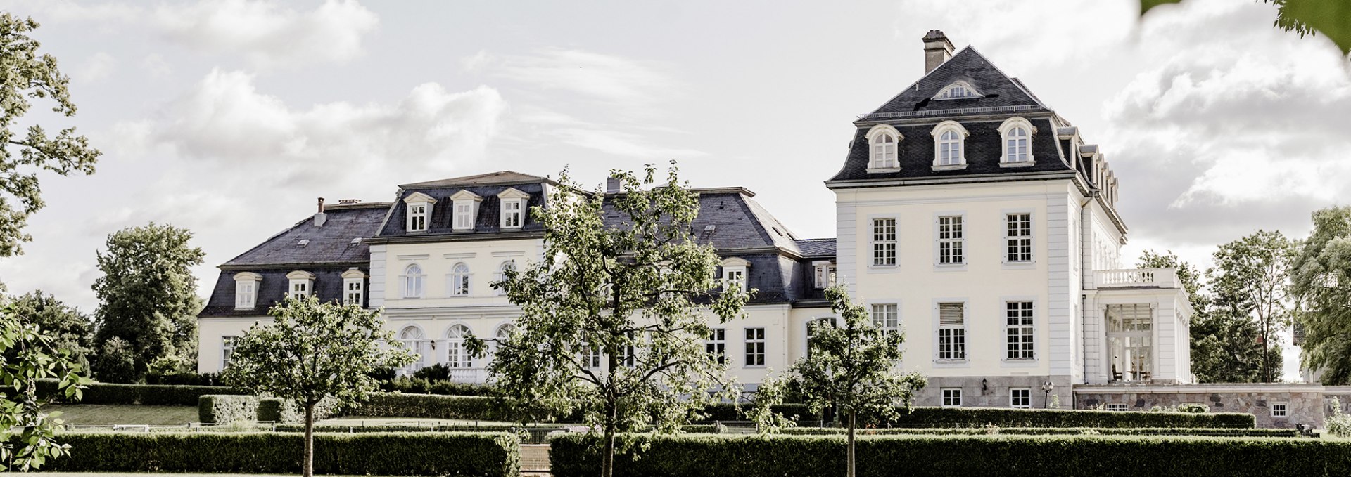 Haupthaus Schloss Groß Plasten, © Finn Steen