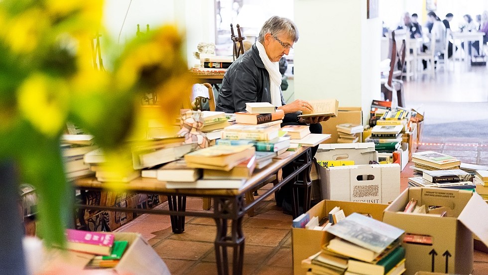 500.000 Bücher warten auf Lesefreunde, © Gutshotel Groß Breesen