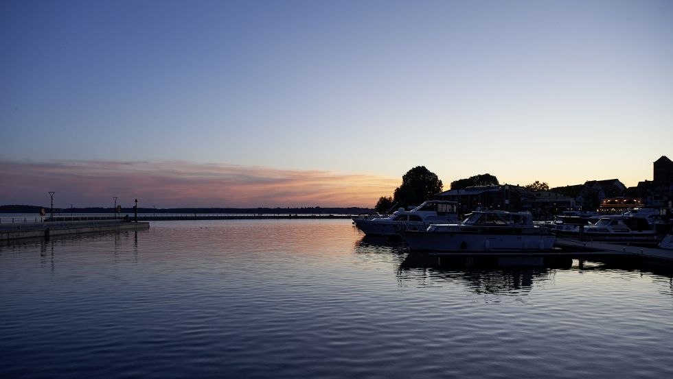 Abendstunden im Stadthafen an der Müritz, © Kristina Steiner