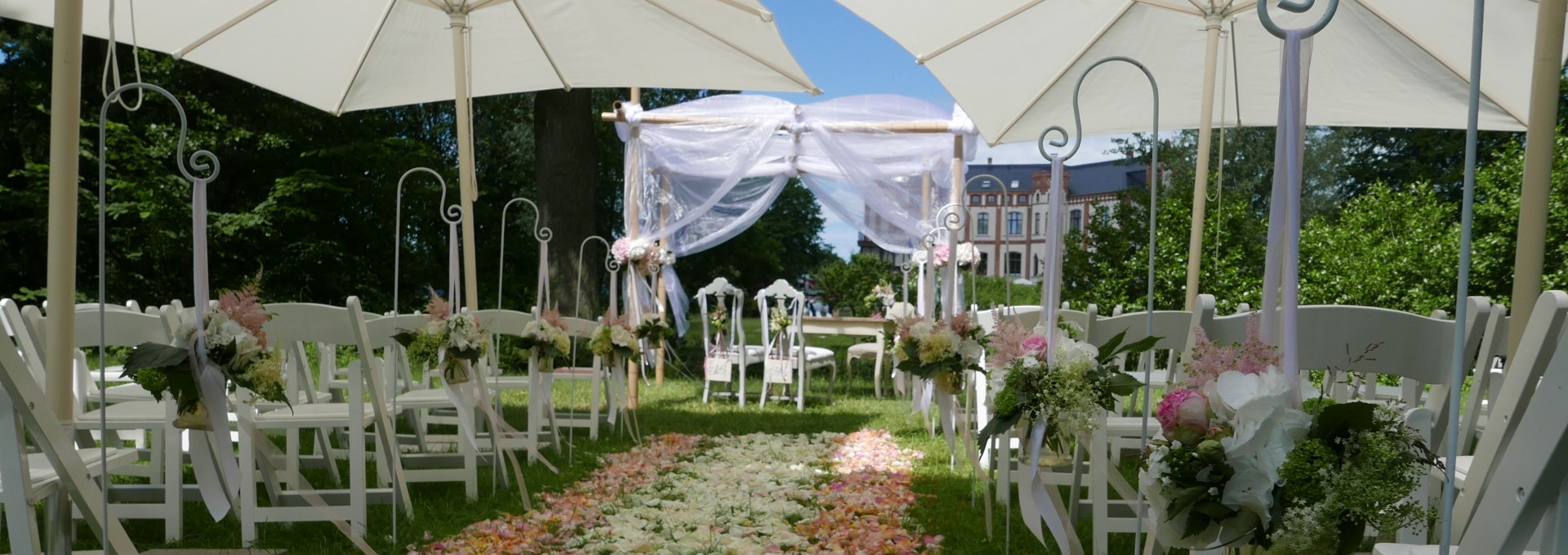 Es ist alles vorbereitet für eine Märchenhochzeit auf Schloss Gamehl, © Schloss Gamehl / Janine Pusch