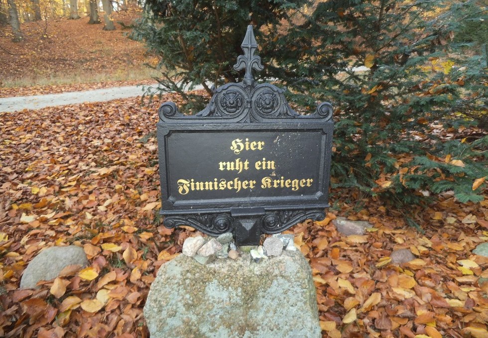 Grabmahl des Finnischen Kriegers in der Granitz, © Tourismuszentrale Rügen