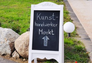 Richtung Kunsthandwerkermarkt, © Ostseemühle