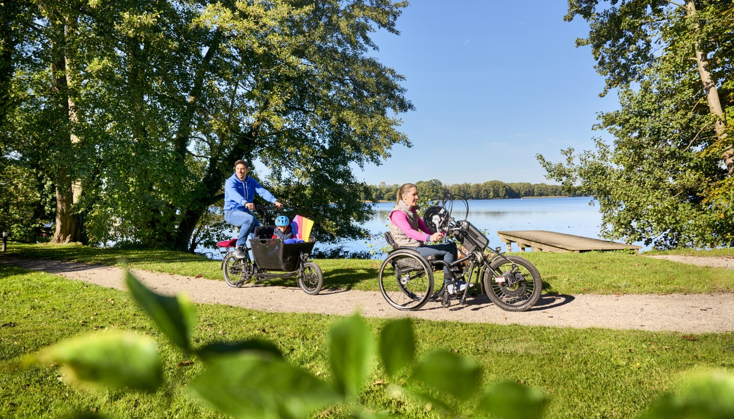 Mit dem Handbike auf Entdeckertour in Mecklenburg-Vorpommern, © DZT/Wegener