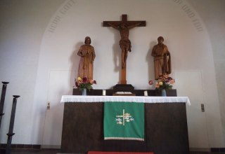 Altar in der Dorfkirche Göhren, © Tourismuszentrale Rügen