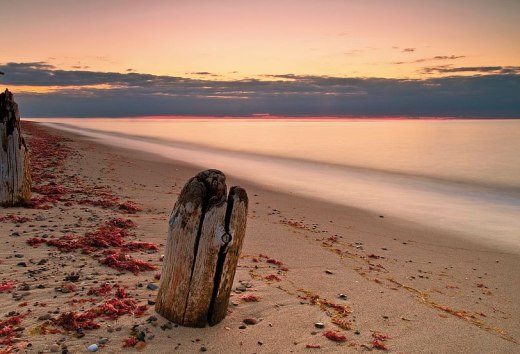 Auszeit im Nordosten: Bei einem Strandspaziergang an der Ostsee - wie hier am Strand von Kägsdorf - gewinnen Erholung Suchende Abstand vom Alltag, © TMV/Allrich