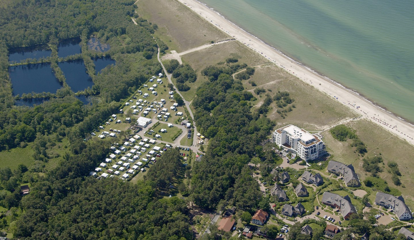 Luftbild von unserem Campingplatz und Umgebung, © Camping in Neuhaus