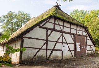 Die Pfarrscheune in Dorf Mecklenburg ist das älteste profane Bauwerk des Ortes., © Frank Burger