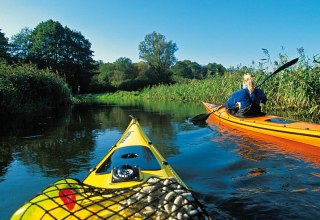 Auf der Warnow bis zur Ostsee paddeln, © TMV/outdoor-visions.com