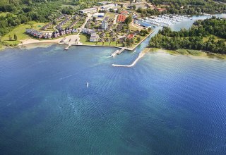 Der Ferienpark Müritz direkt am Strand – ein Urlaubsparadies für Wasser-Enthusiasten., © Ferienpark Mirow GmbH