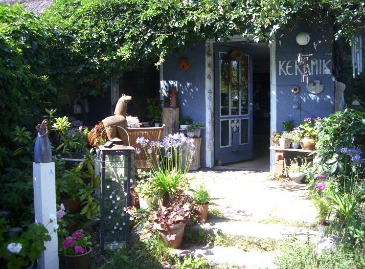 Galeriegarten Usedom-Keramik und Töpferhof Eingang, © Anette Schröder