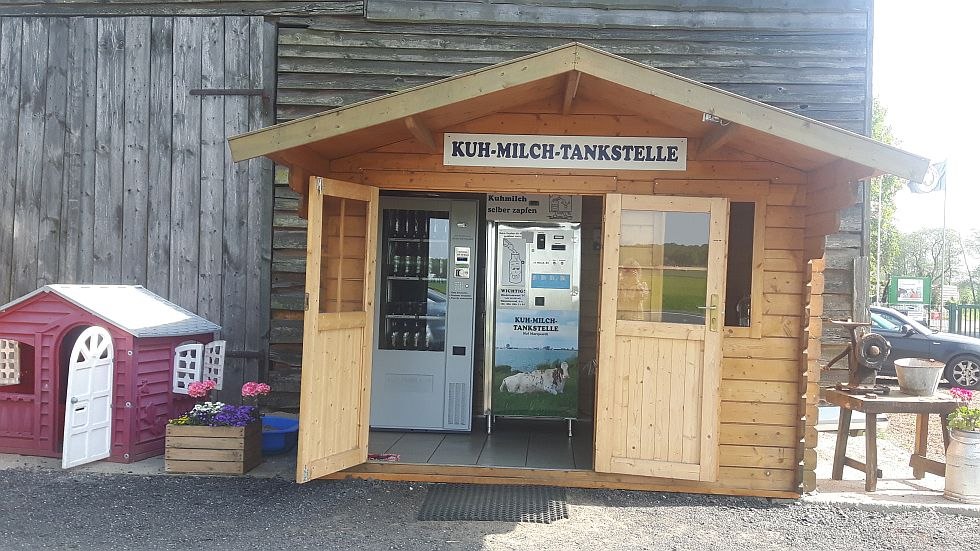 Eine unserer zwei Kuh-Milch-Tankstelle, © GbR Marquardt