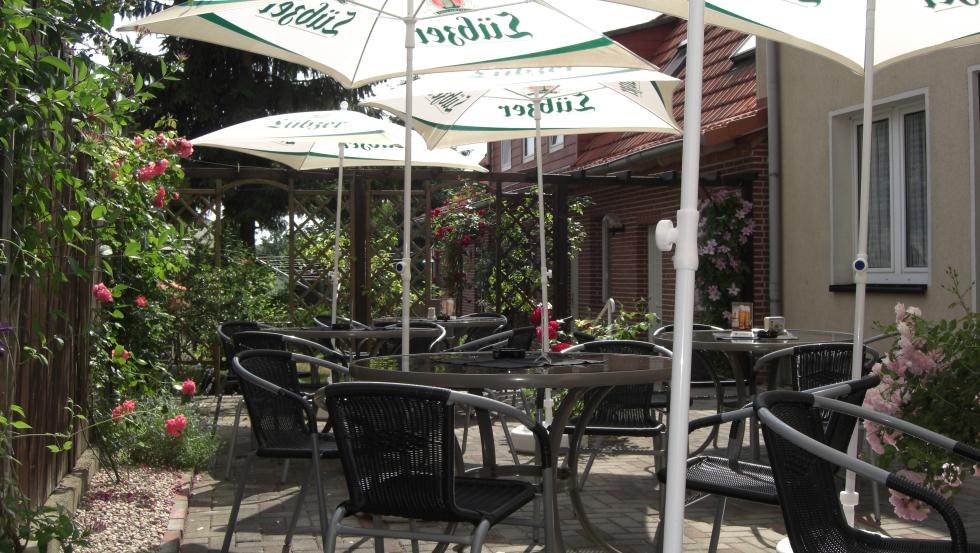 Blick in den Biergarten des Mecklenburger Hofs Parchim, © Mecklenburger Hof Parchim