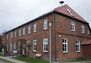 Museumsgebäude mit Café, © Politische Memoriale e.V.