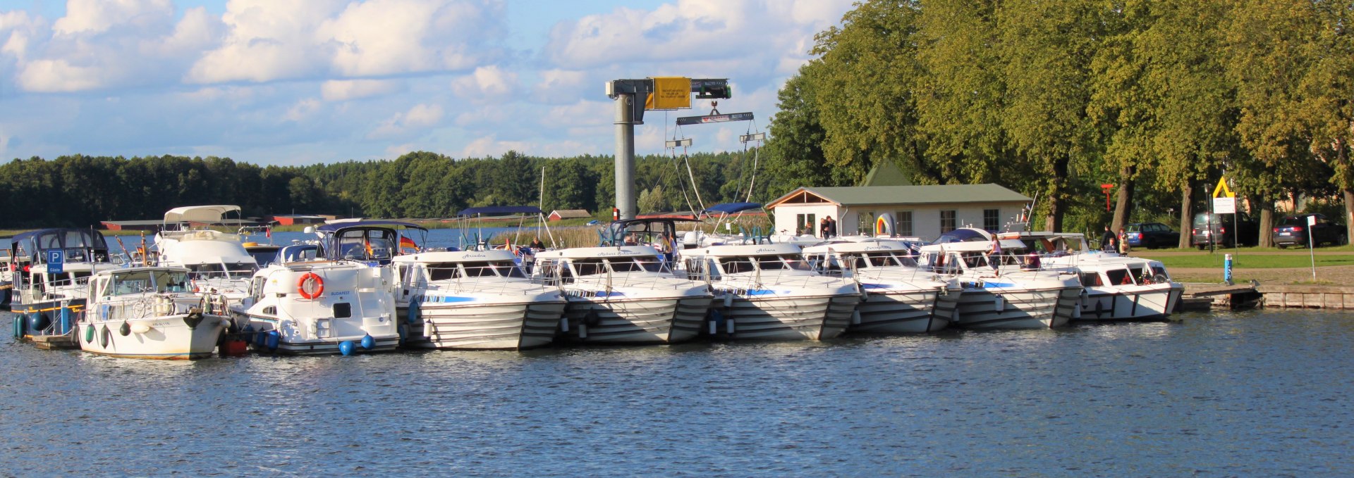 Bootsverleih & Yachtcharter Halbeck in Rheinsberg, © Reederei Halbeck