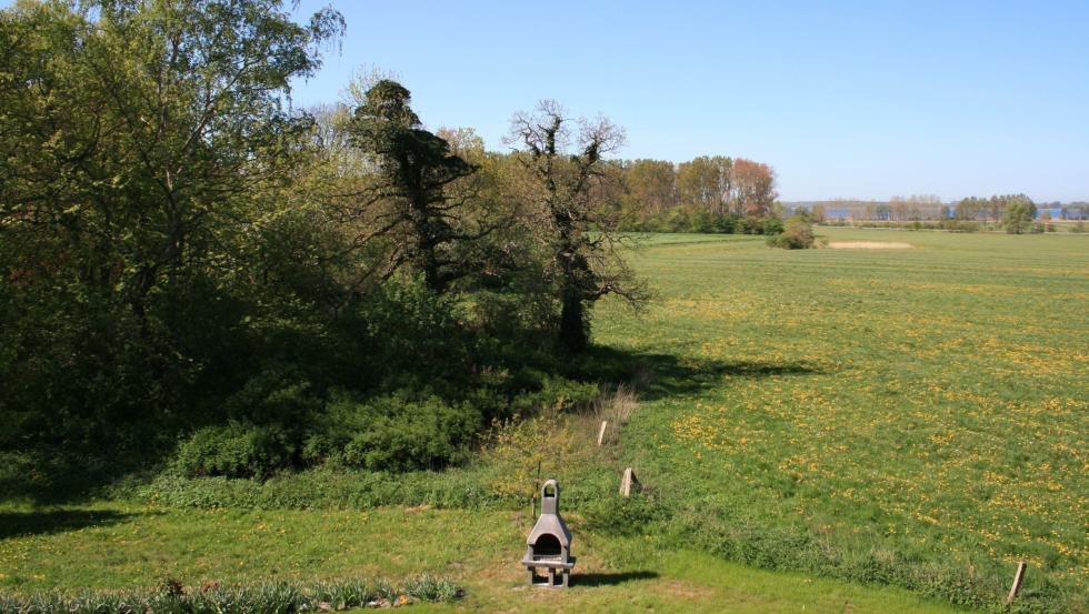 Blick aus dem Herrenhaus bis zum Salzhaff, © Klaus-Dieter Bartsch