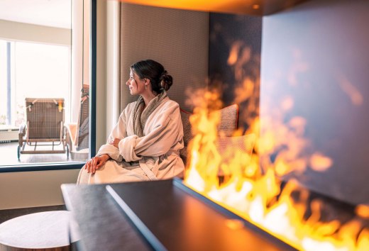 Entspannen in der Wellnesslounge mit atemberaubendem Blick auf die Ostsee: Ein perfekter Ort auf Usedom, um Körper und Geist zu regenerieren