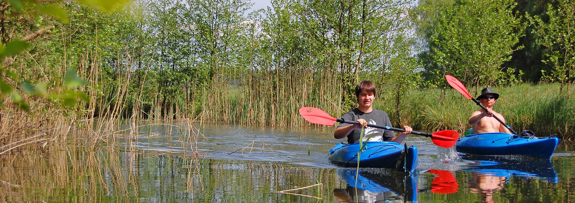 Zwei Paddler im Kajak auf dem See., © Ralf Tetmeyer, radreisen-mecklenburg