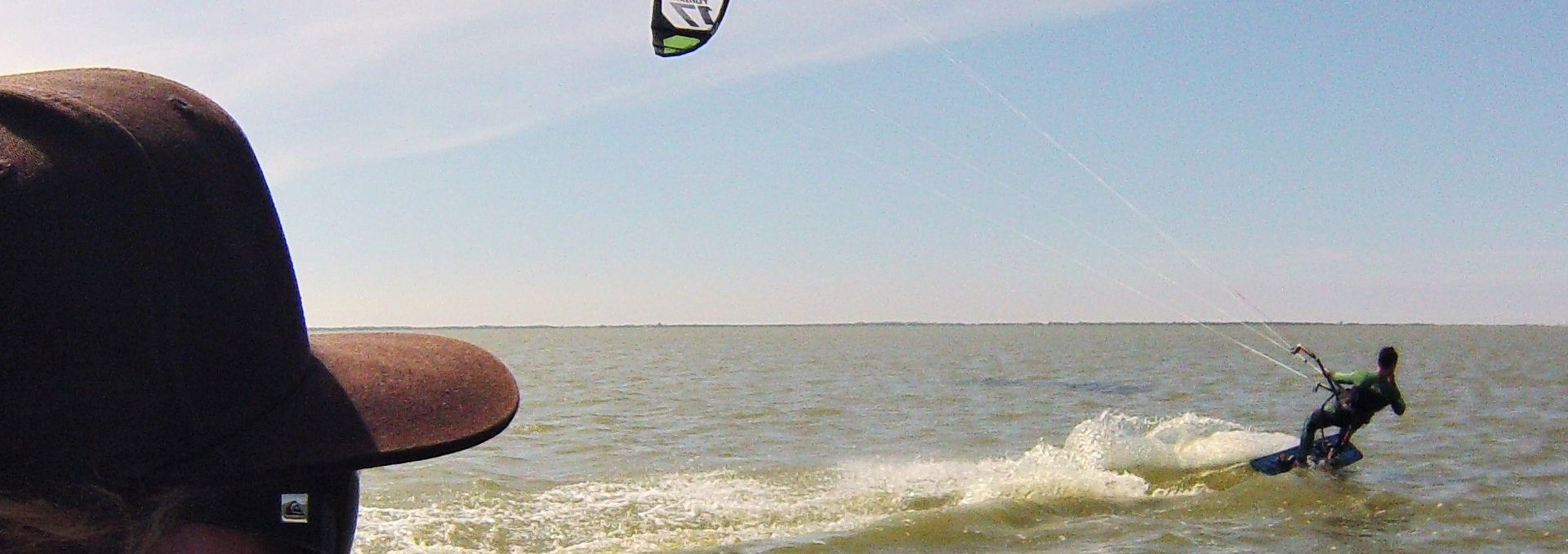 Das erste Mal übers Wasser gleiten - ein unglaubliches Gefühl!, © Supremesurf