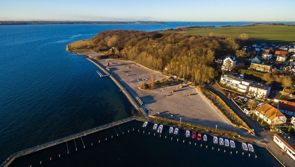 Blick auf den Hafen von Altefähr von oben, © Eigenbetrieb Hafen- und Tourismuswirtschaft Altefähr