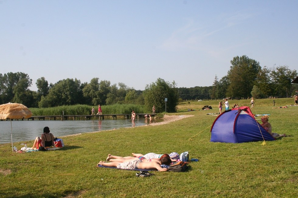 Liegewiese am Strand, © Gemeinde Eixen