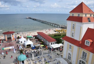 Kurplatz Binz mit Veranstaltung, © Tourismuszentrale Rügen