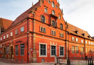 Außenansicht des Stadtgeschichtlichen Museums Wismar SCHABBELL, © TZ Wismar, Christoph Meyer (paperheroes)