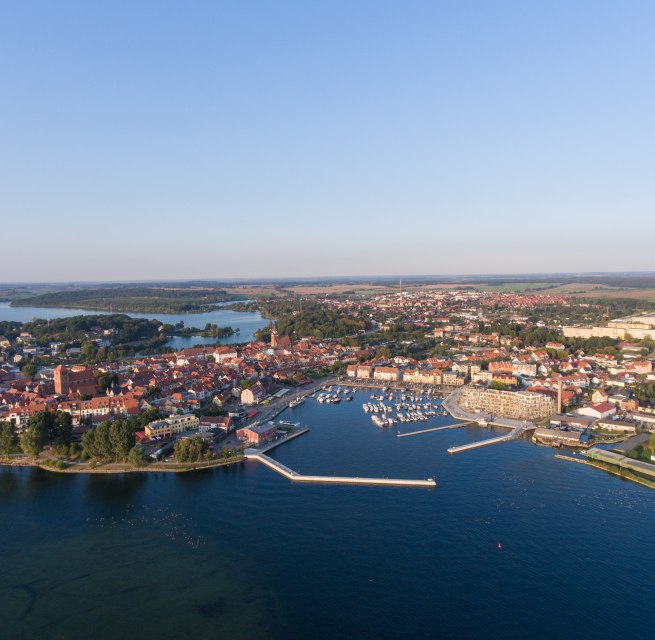 Hafenresidenz Waren (Müritz) –
Ihr exklusiver Rückzugsort am Warener Hafen, © K&K Ferienimmobilien GmbH & Co.KG