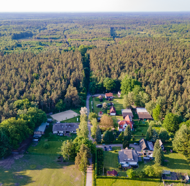 Ein Blick auf den Hof und die Rostocker Heide, © TMV/Witzel