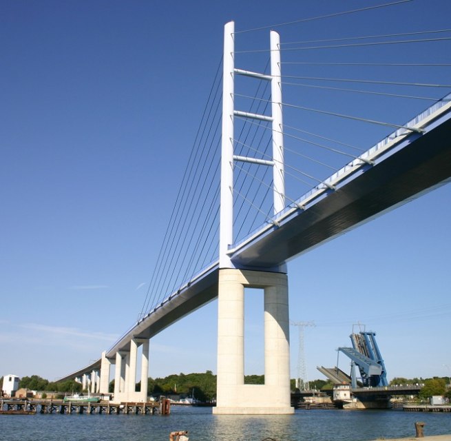 Seit 2007 ist die Rügenbrücke Wahrzeichen der Hansestadt Stralsund., © TZ HST