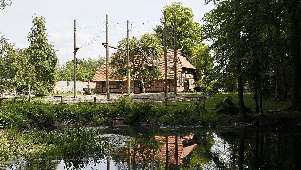 Waldhaus mit nutzbarem Außengelände, © Lars Schneider für GFE | erlebnistage