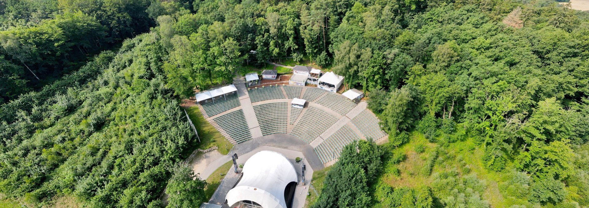 Event-Location mit Kapazität für über 5.000 Besucher: die Waldbühne Rügen., © Waldbühne Rügen GmbH& Co.KG