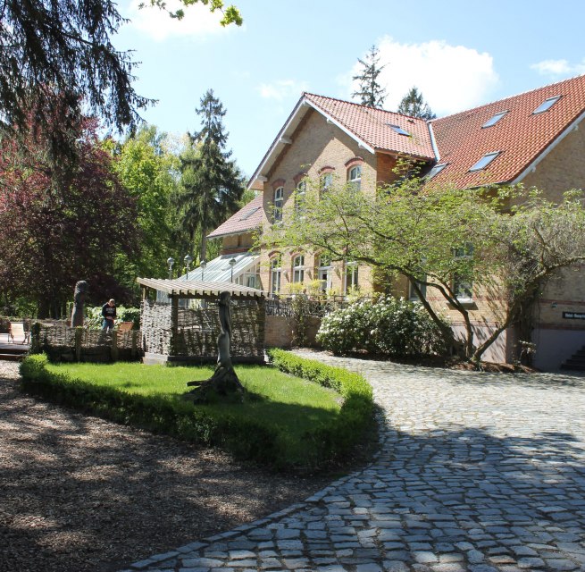 Hotelansicht, © Schlösschen Sundische Wiese