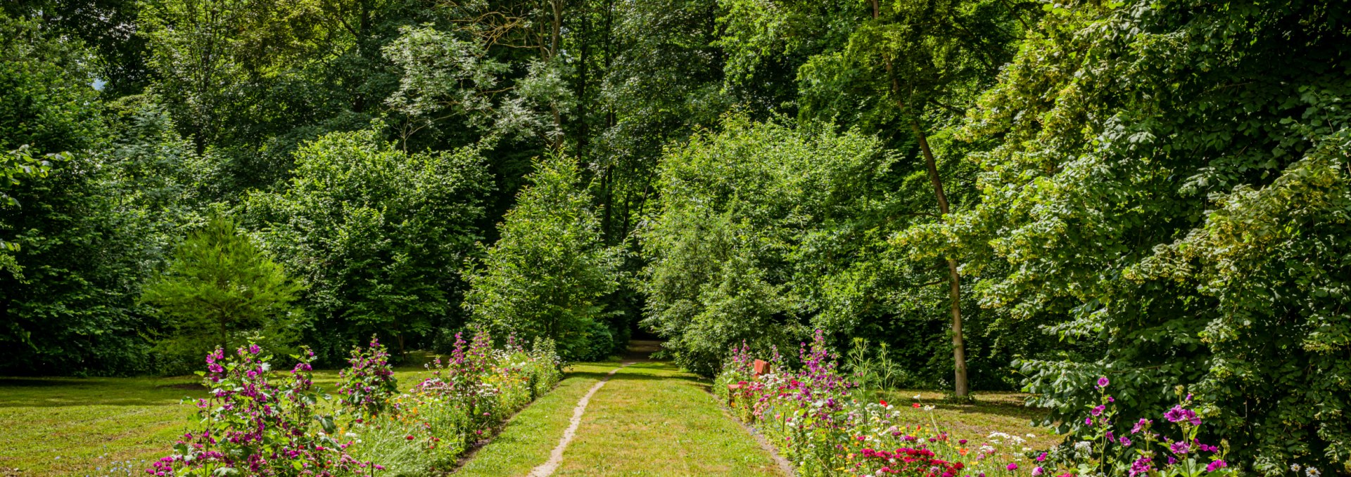 Blick in den Garten des Schlosses Ludwigsburg, © TMV/Tiemann