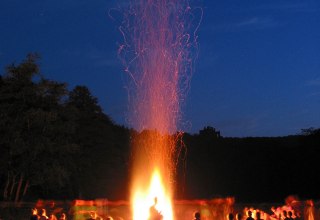 © https://de.wikipedia.org/wiki/Lagerfeuer