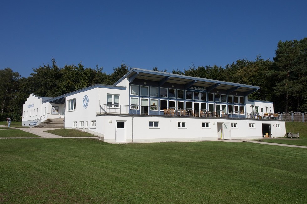 Das Vereinshaus auf dem Gelände des Waldstadions., © Frank Burger