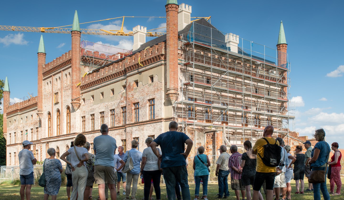 Baustellenführung auf Schlossgut Broock, © Jan Fischer | Schloss Broock GmbH & Co. KG