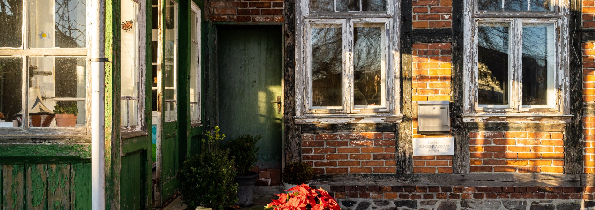 Front und Eingang zum Gutshaus Boitin, © DOMUSimages