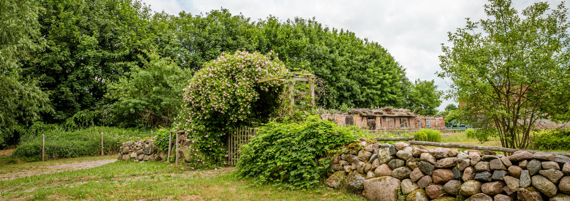 Idyllischer Garten zu Schloss Ludwigsburg, © TMV/Tiemann