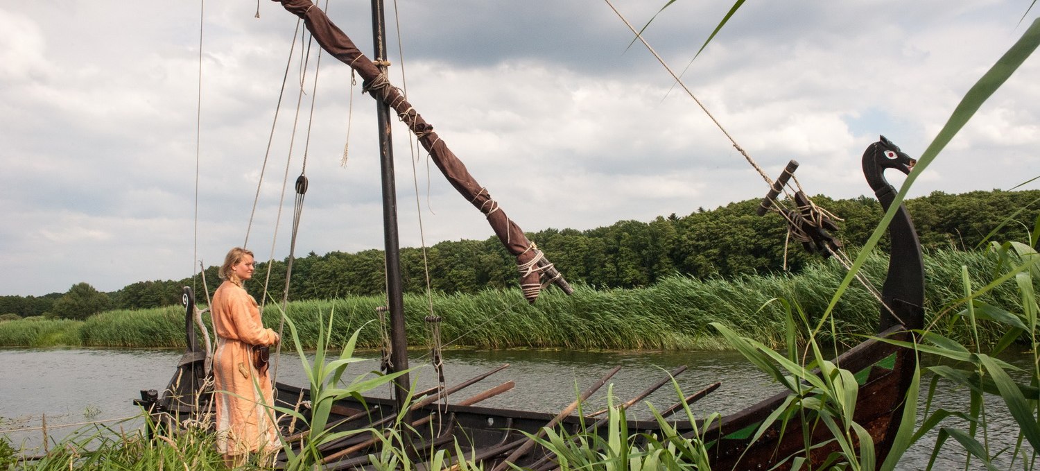 Slawenboot auf der Uecker im Ukranenland, © Grazyna Saniuk-Wozniak