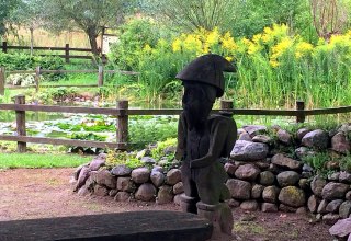 Skulptur aus Holz, © Sabrina Wittkopf-Schade