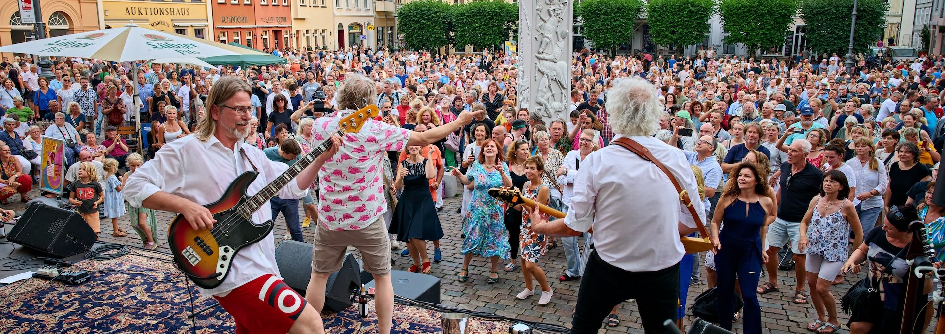 Die Straßenmusikkonzerte des musiKKlubs von Mai bis September erfreuen sich großer Beliebtheit, © Uwe Nölke