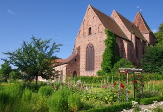 Der Klostergarten grenzt direkt an unser Gästehaus, © Klosterverein Rehna e.V. / Burkhard Schmidt