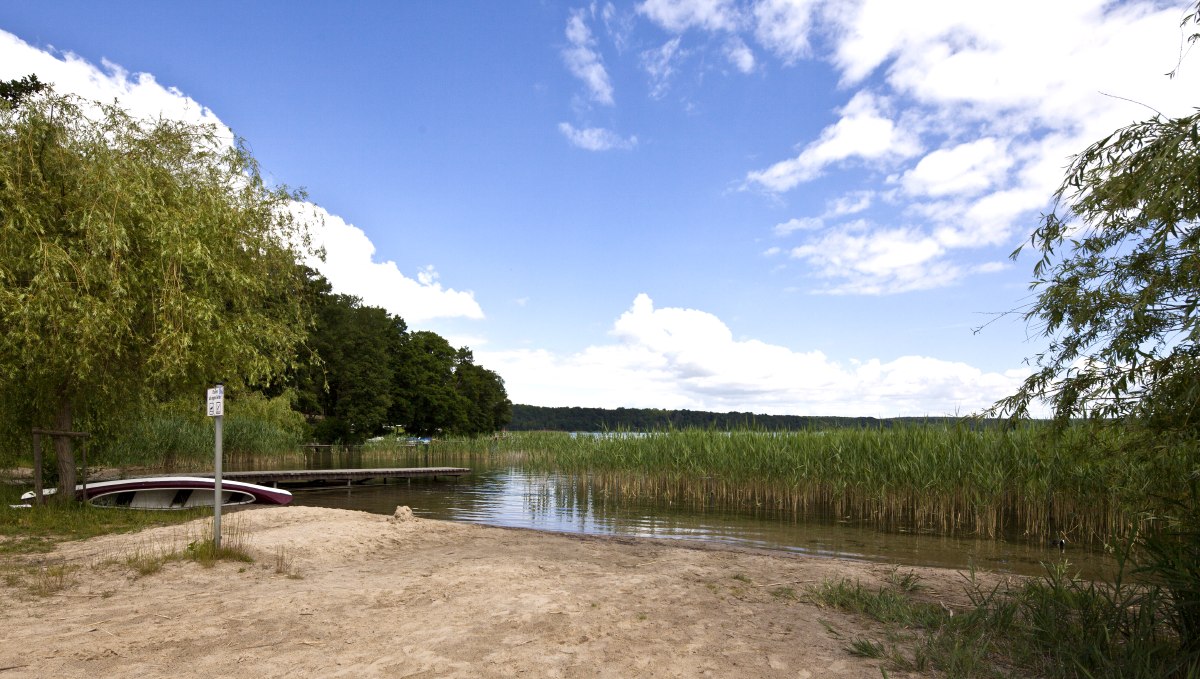 ... und der Sprung in das klare Wasser ist direkt am Campingplatz möglich, © Max Greiling