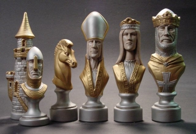 Schachfiguren Gußmasse zum selber gestalten, © Peter Ramsch