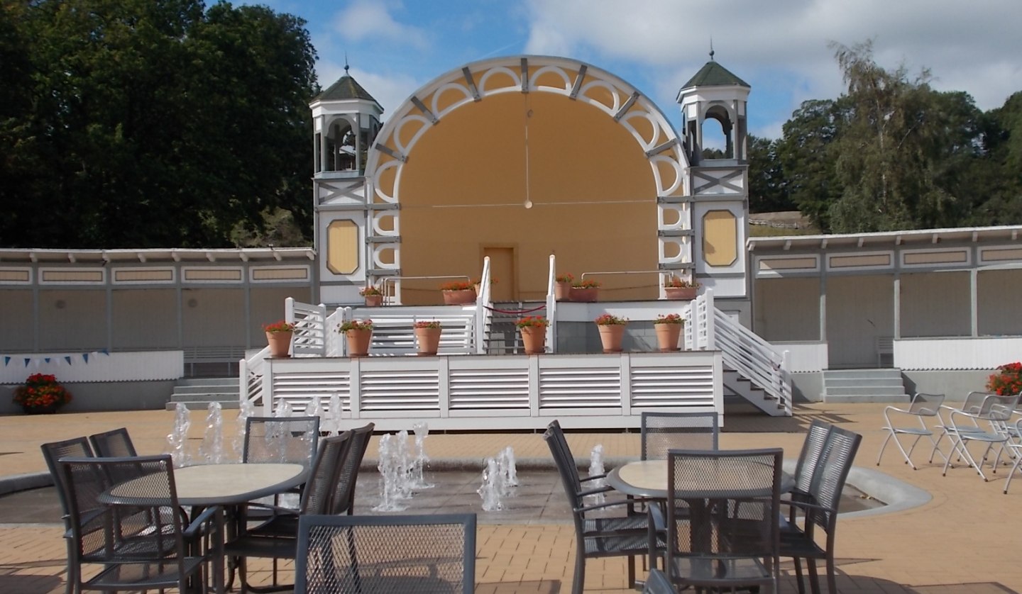 Kurplatz mit Musikpavillon, © KV Göhren